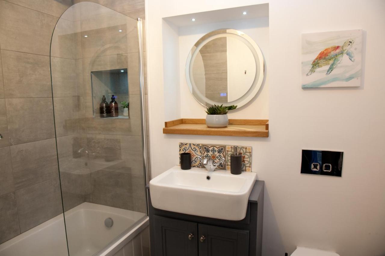Little Elm - Luxury Home From Home, Free Parking, 30-40 Mins Walk From Bath City Centre Esterno foto